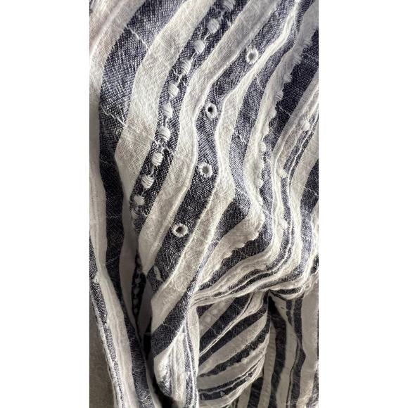 TimeTru Gray Long Sleeve Top Size Medium - Picture 4 of 5